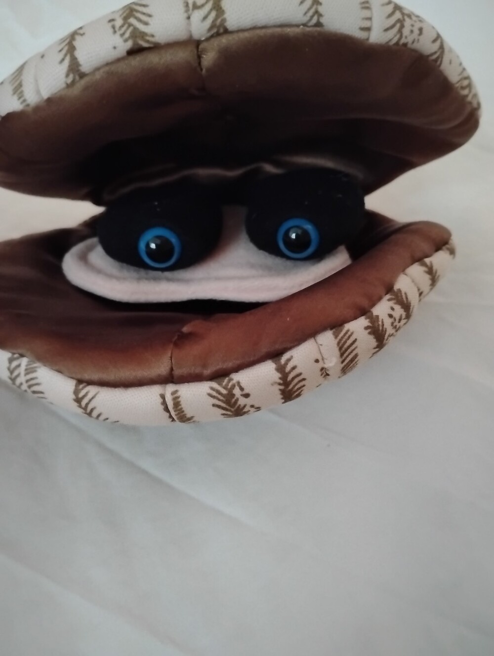 Folkmanis Scallop Hand Puppet Puppets Stage Storytelling Theater